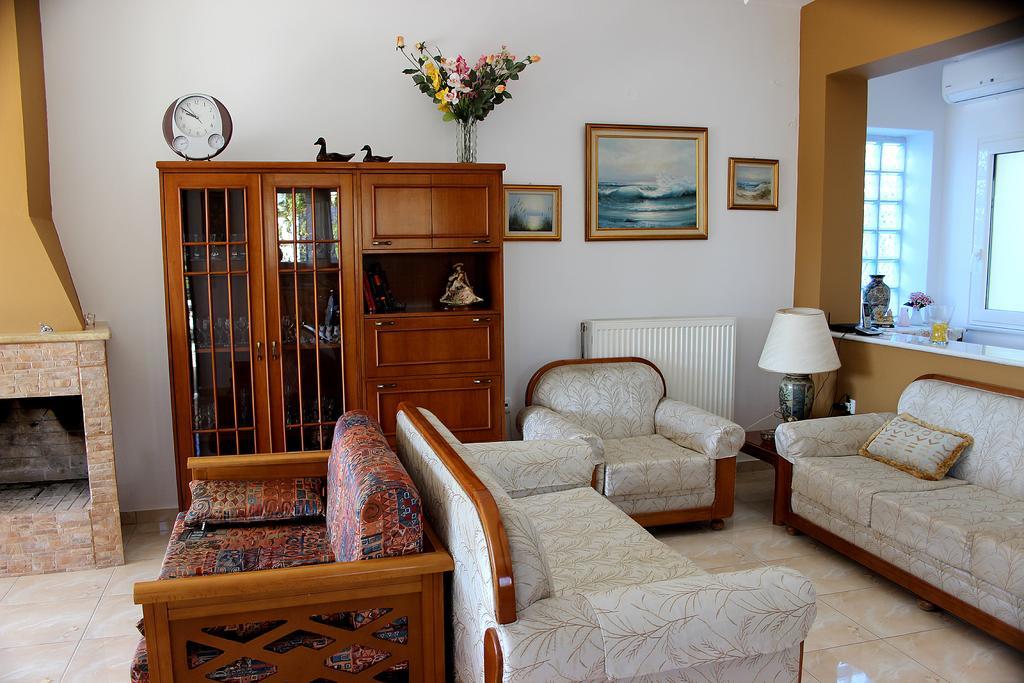 Sofia Filoxenia House Ferienhaus Kalyves